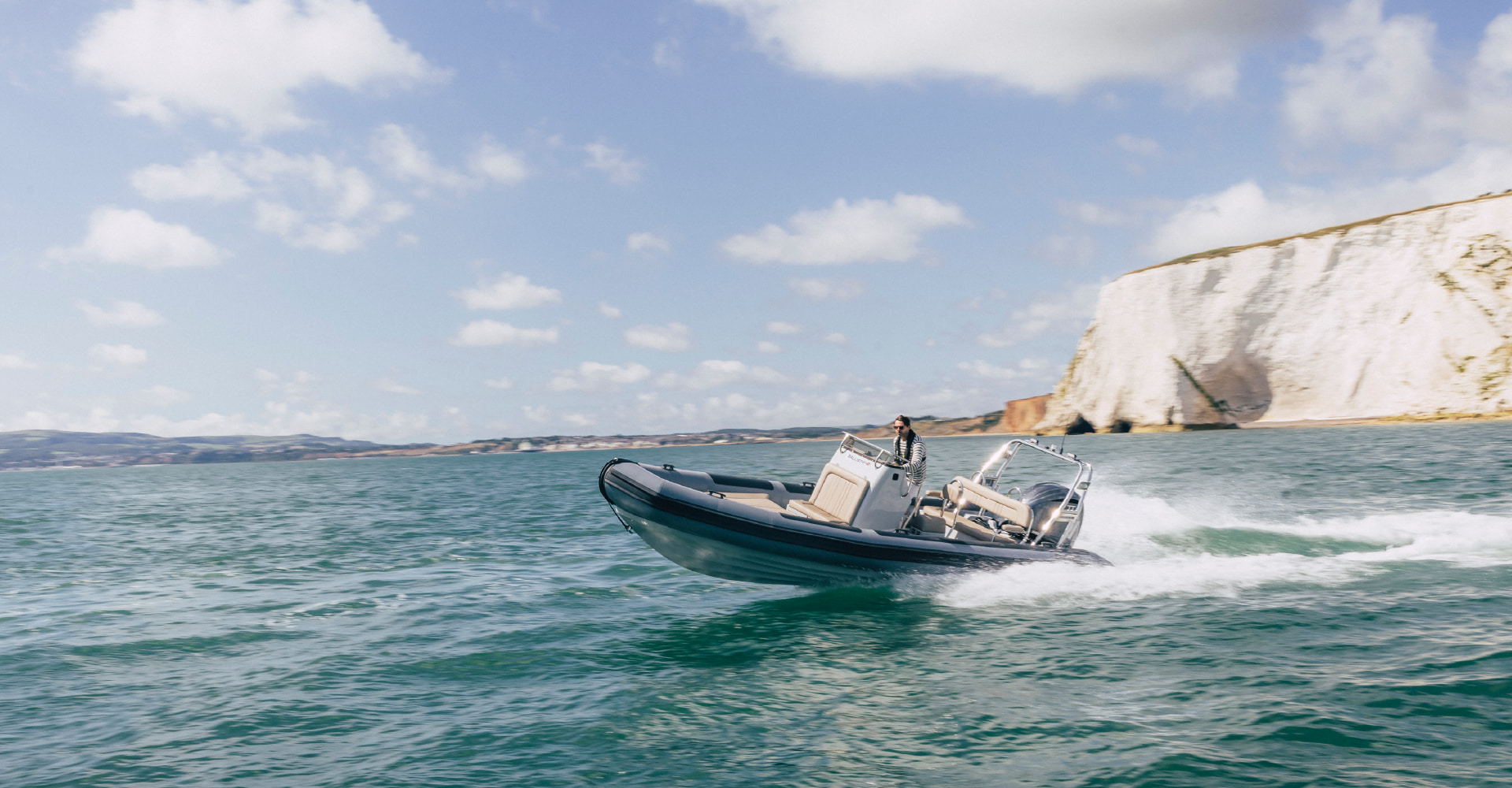 Ballistic RIB free lift and Launch